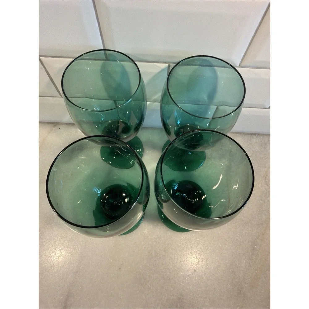 Set Of 4 Vintage LIBBEY Glass Juniper Green Wine Water Stemware GW994
